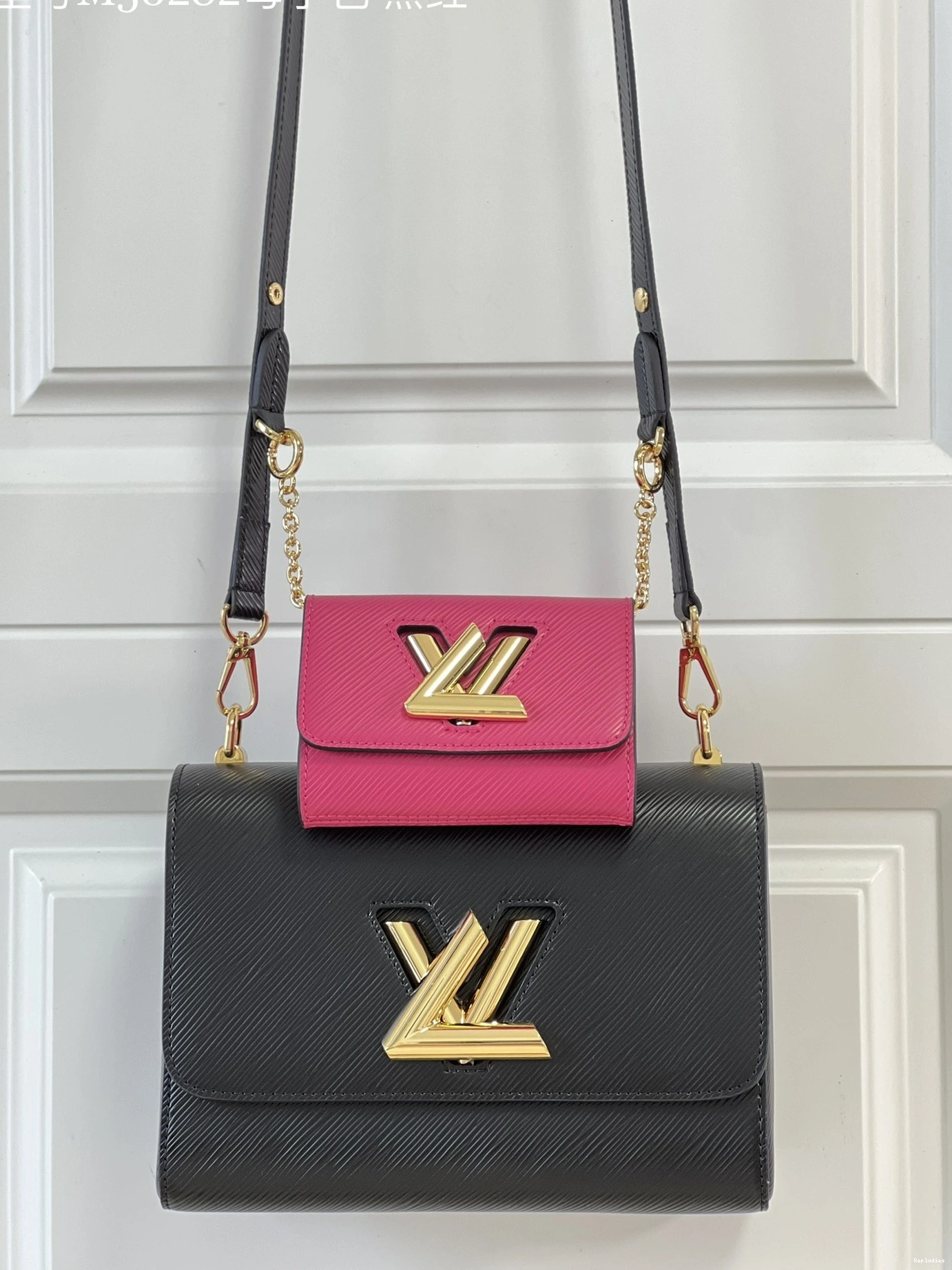 Cheap VUITTON TWIST PM LOUIS 0825
